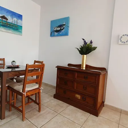 Peaceful With Double Bed - Oak Breeze