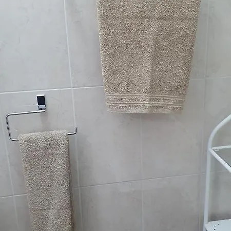 Peaceful With Double Bed - Oak Breeze Apartment Paphos