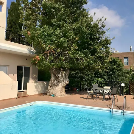 Peaceful With Double Bed - Oak Breeze * Paphos