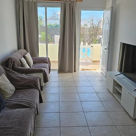 Apartment Peaceful With Double Bed - Oak Breeze