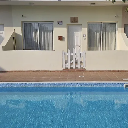 Peaceful With Double Bed - Oak Breeze Apartment *