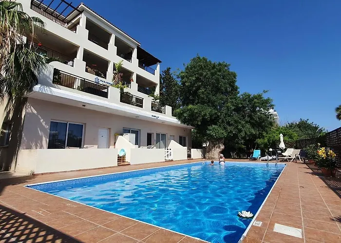 Peaceful With Double Bed - Oak Breeze