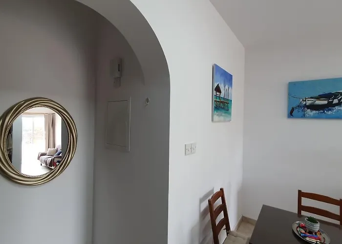 Peaceful With Double Bed - Oak Breeze *