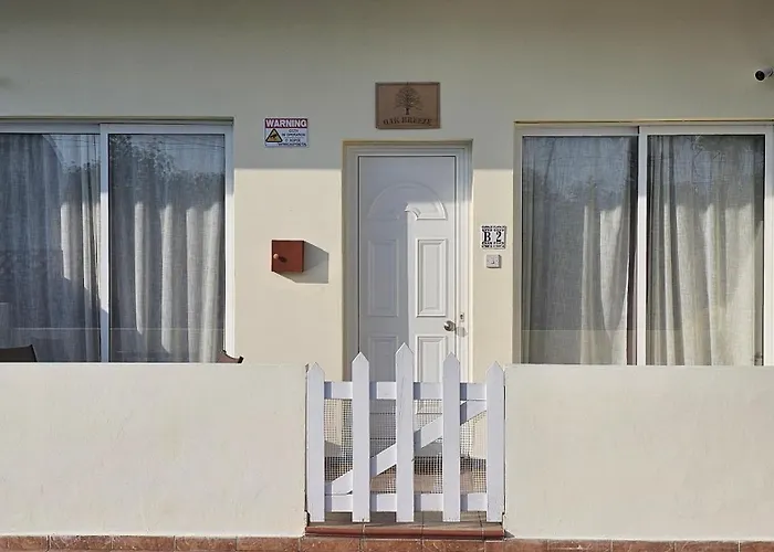 Peaceful With Double Bed - Oak Breeze * Paphos