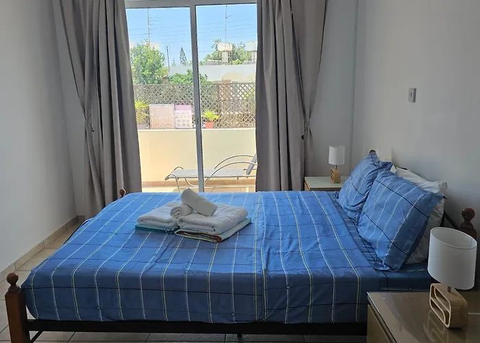 Peaceful With Double Bed - Oak Breeze *