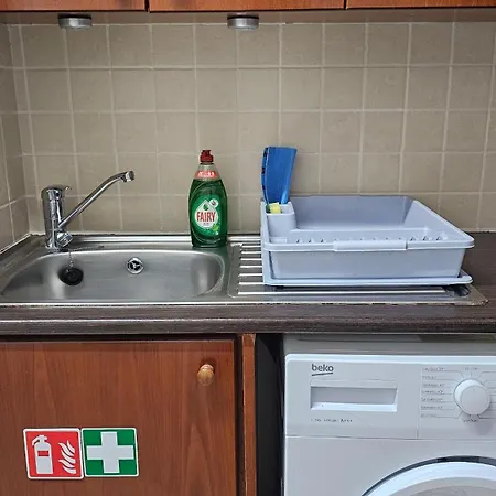 Peaceful With Double Bed - Oak Breeze